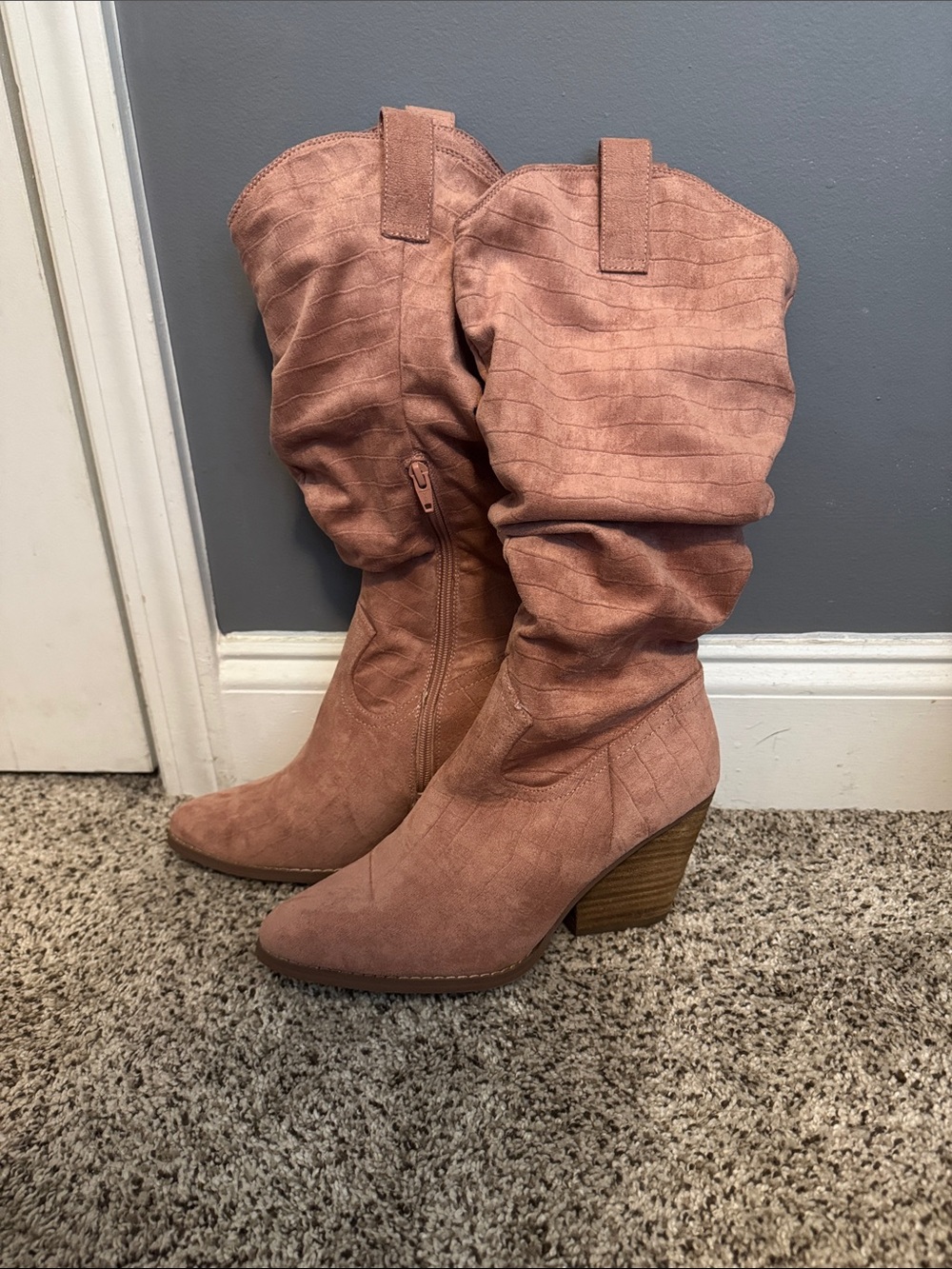 Cato Slouchy Mid-Calf Heeled Boots in Dusty Pink